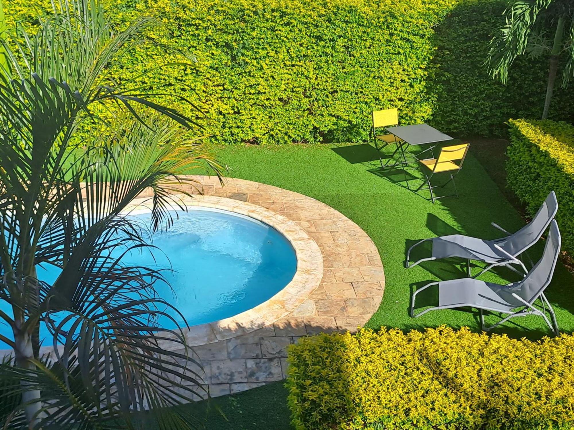 אלביון Appartement Paisible Avec Jardin & Piscine מראה חיצוני תמונה