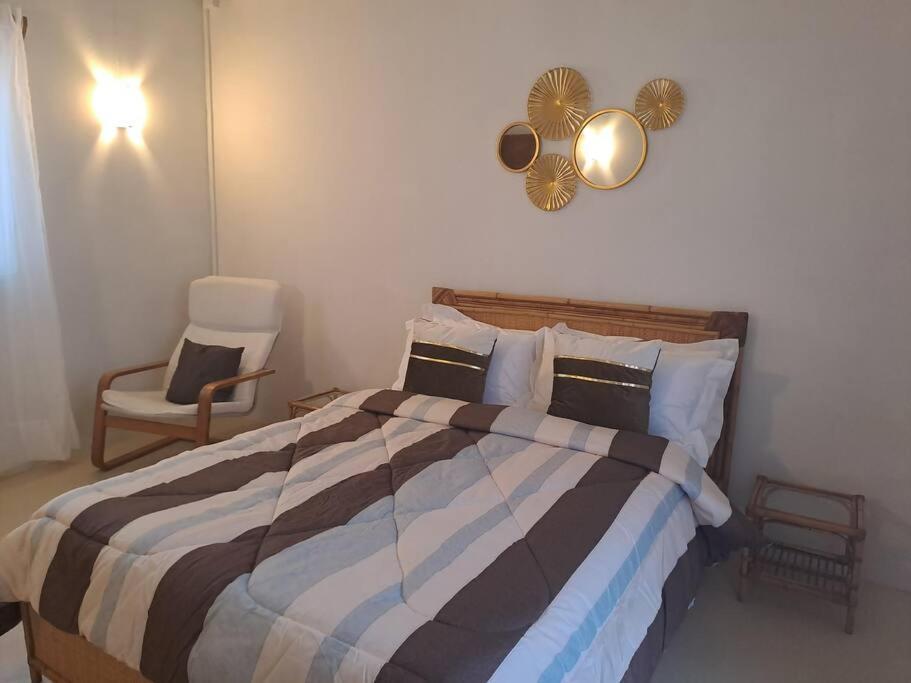 אלביון Appartement Paisible Avec Jardin & Piscine מראה חיצוני תמונה